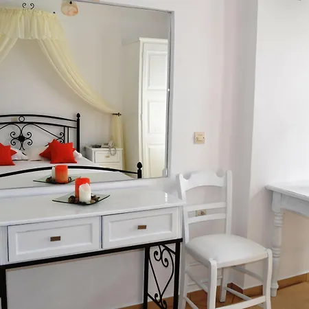 Anthonas 4* Imerovígli