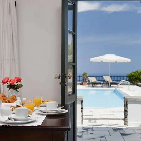 Apartmanhotel Anthonas 4*