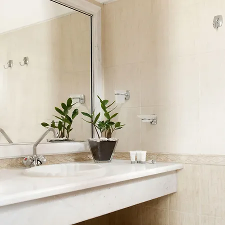 Anthonas Apartmanhotel