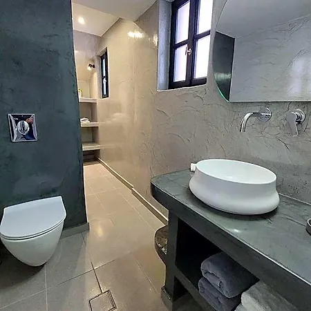 Anthonas 4* Imerovigli (Santorini)