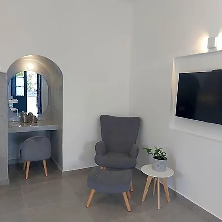 Aparthotel Anthonas 4*