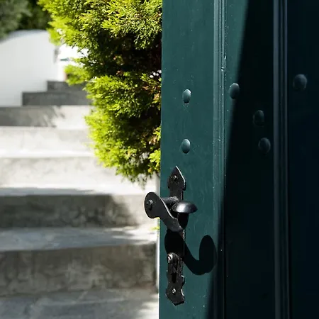 Anthonas Apartmanhotel