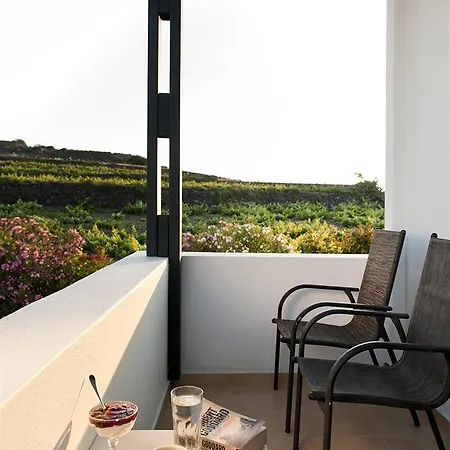 Anthonas Apartments Imerovigli (Santorini)