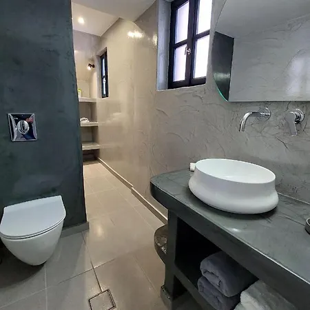 Anthonas Lägenhetshotell Imerovigli (Santorini)