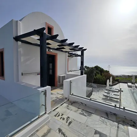 Anthonas Apartments 4*