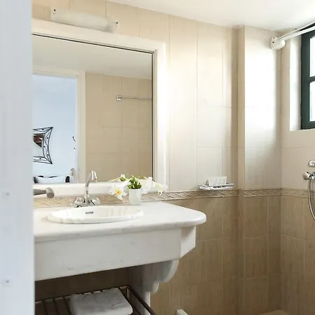 Anthonas Imerovigli (Santorini)