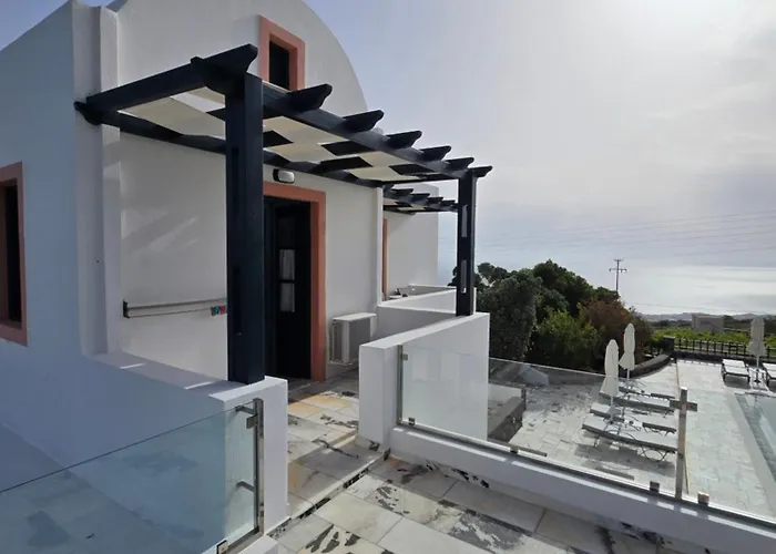 Anthonas Apartments 4*