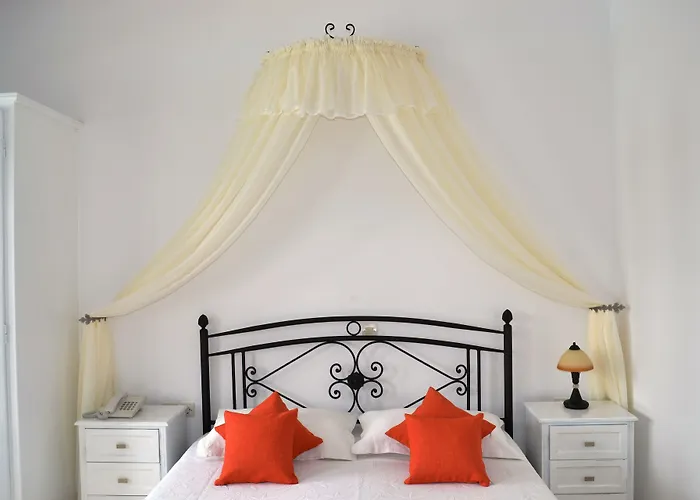 Anthonas Apart-hotel