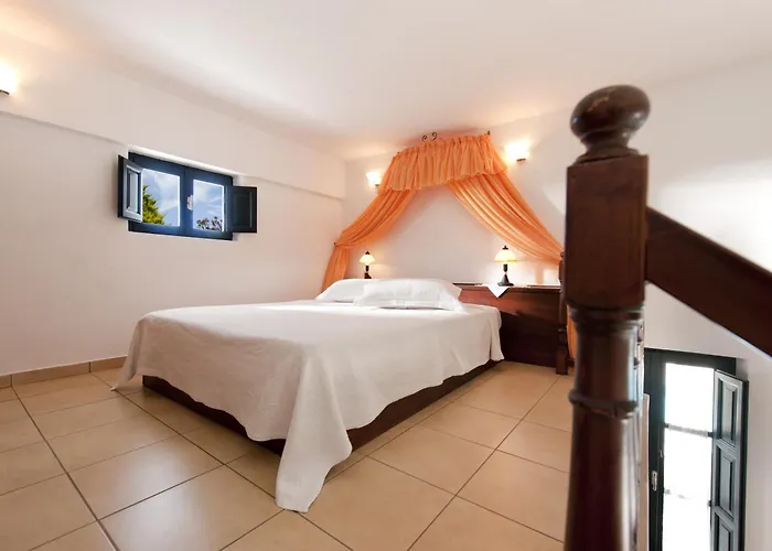 Anthonas 4* Imerovigli (Santorini)